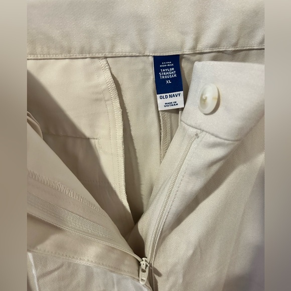 NWT Old Navy extra high waisted cargo trouser, size xl - Picture 4 of 7